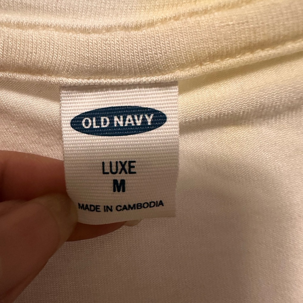 Old Navy Women's Tie-Dye V-Neck Tee - Orange and Pink - Picture 4 of 8